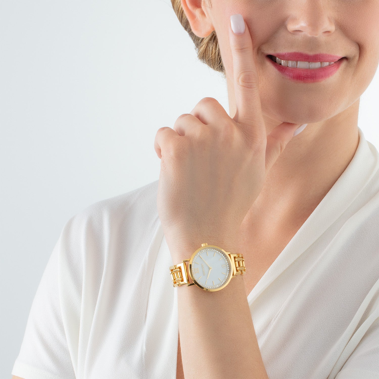 Watch Round Sparkling Mother-of-Pearl Statement