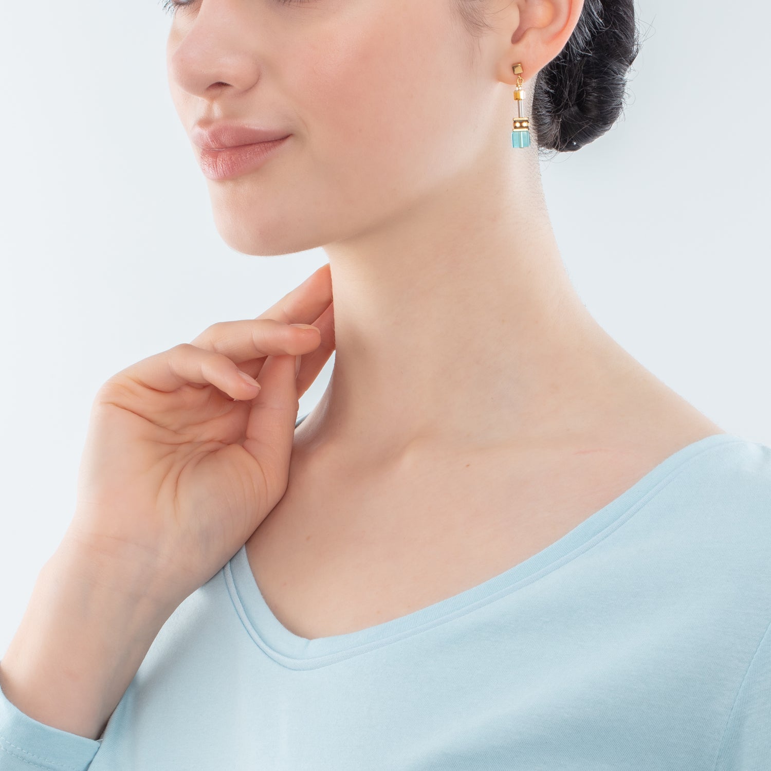 GeoCUBE® Iconic earrings gold turquoise