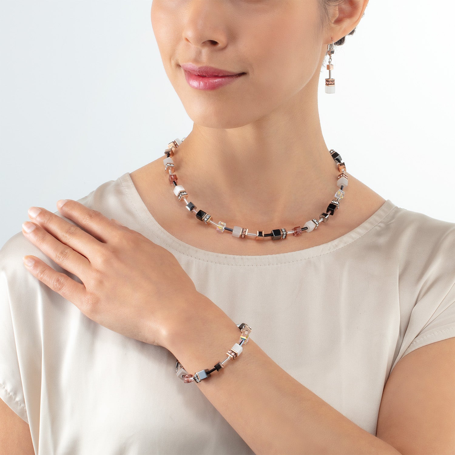 GeoCUBE® Iconic necklace cognac