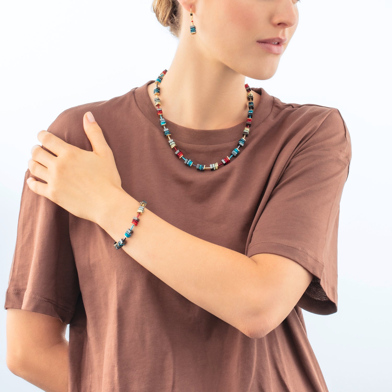 Sparkling Classic Elements earrings gold-energy