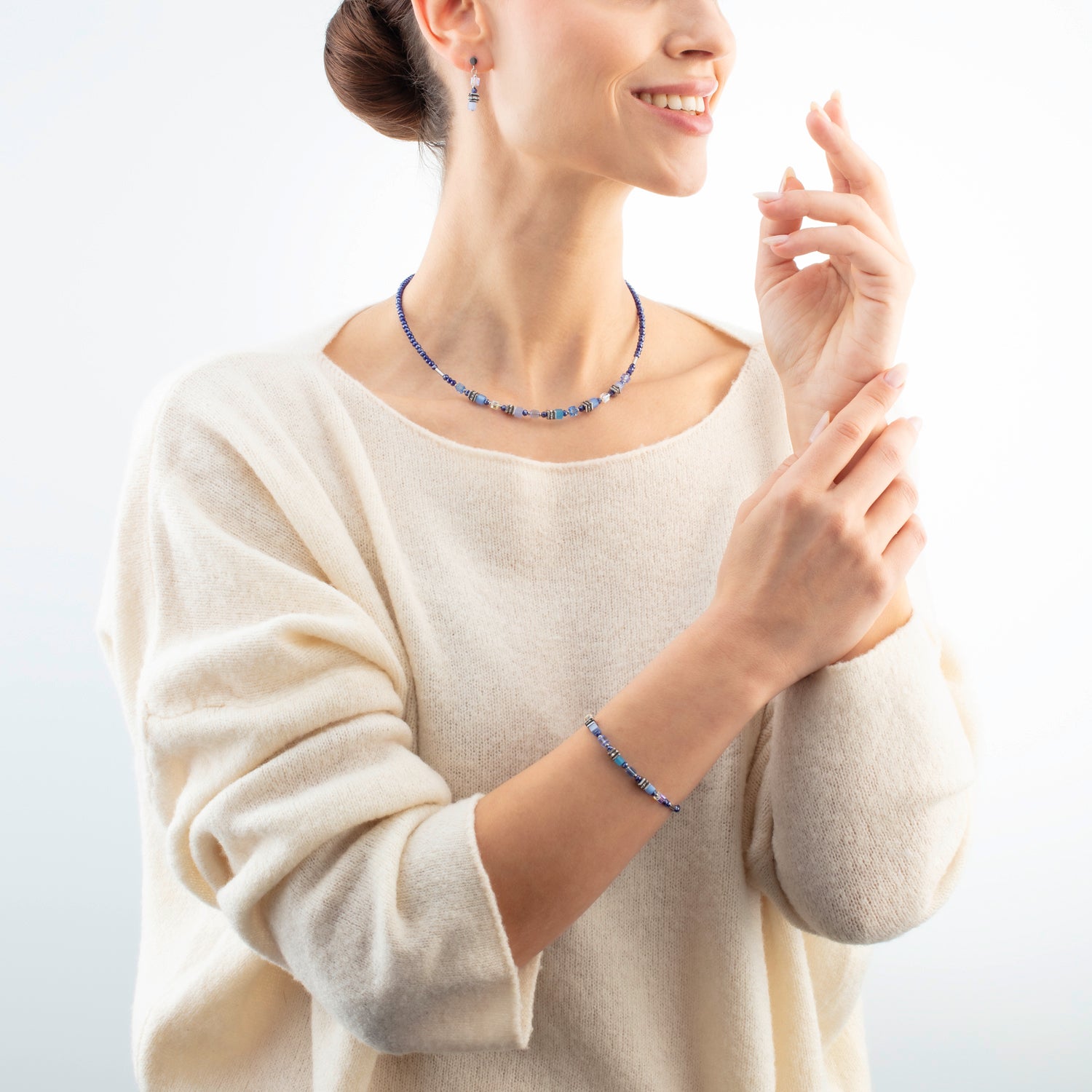 Necklace Mini Cubes blue