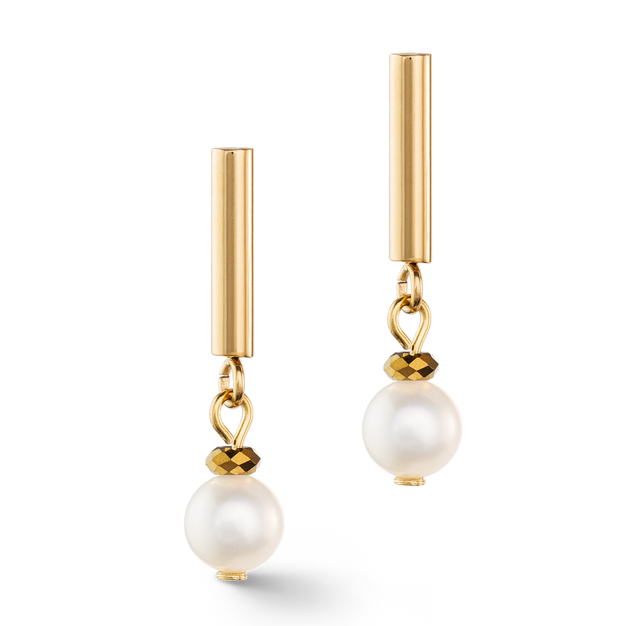 Classy freshwater pearl earrings gold
