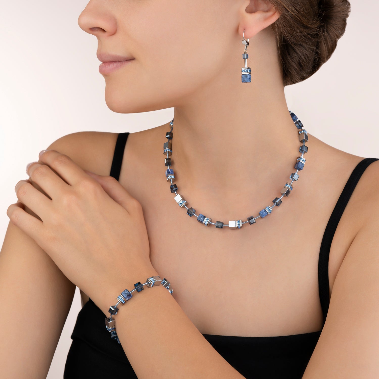 GeoCUBE® Necklace sodalite & haematite blue