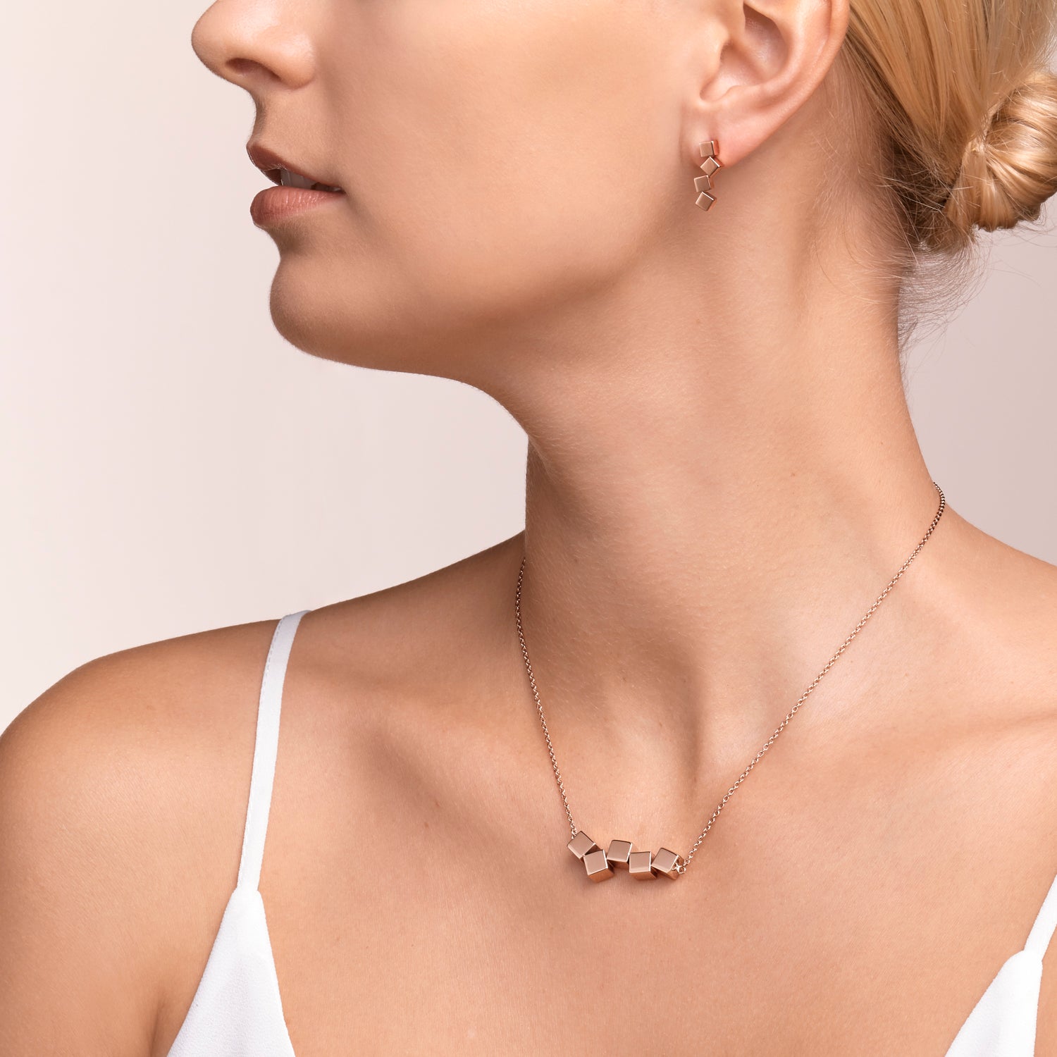 Necklace Dancing GeoCUBE® stainless steel rose gold